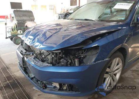 2017 Volkswagen Passat 1.8T Se from USA, damaged, VIN 1VWGT7A38HC080047